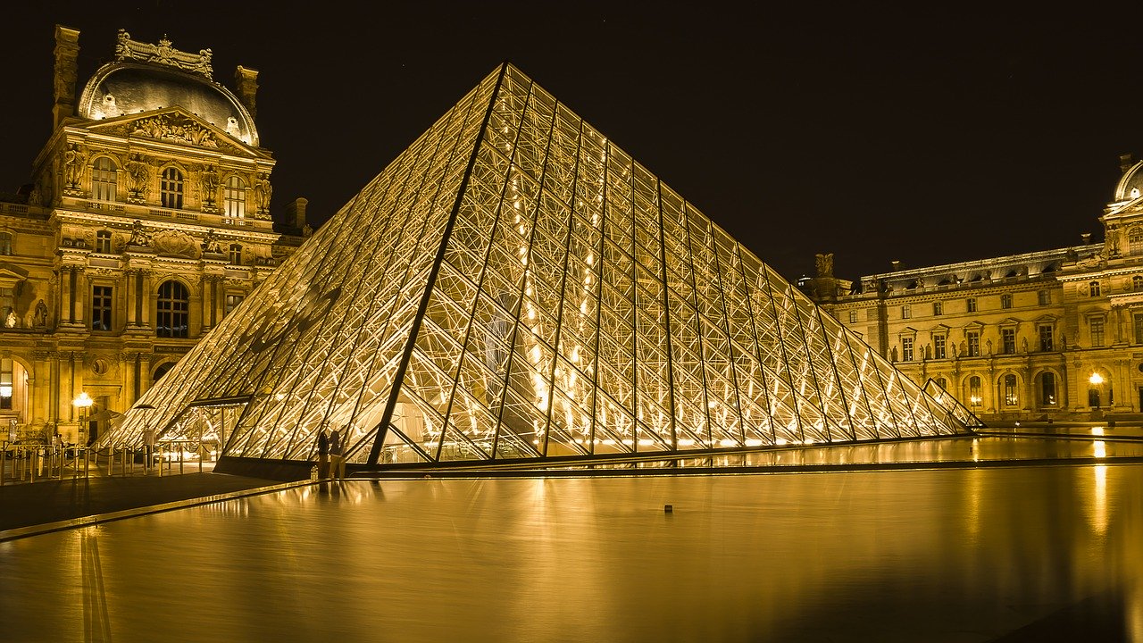 Louvre 1280 5